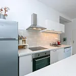 Apartment By The Sea Pisak, Omis - 1008