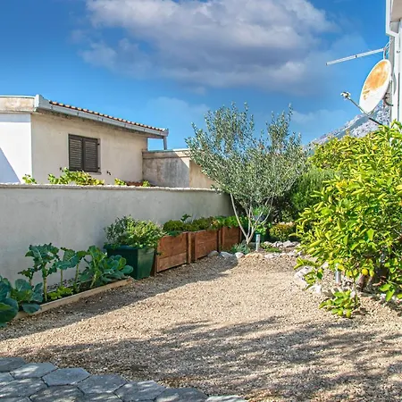 Apartment By The Sea Pisak, Omis - 1008